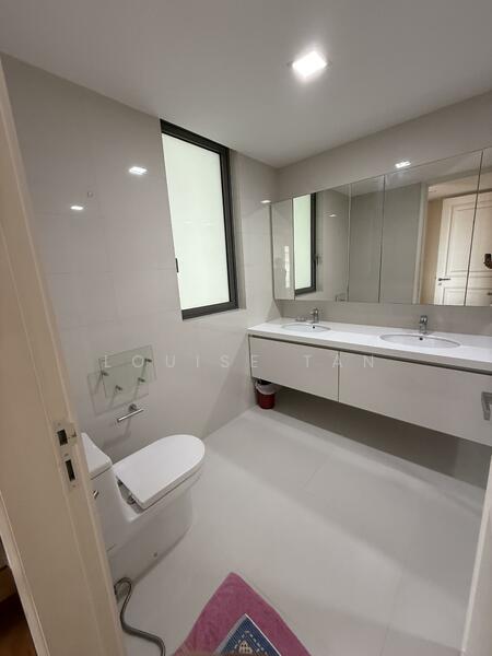 Sky Habitat, 7 Bishan Street 15, 4 Bedrooms, 2,077 sqft, Condominium For Rent, by Louise Tan, 500053334 - Bathroom - PropertyGuru.com.sg