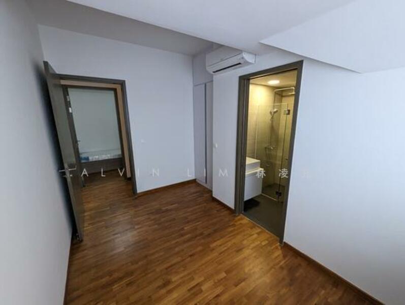 Sycamore Tree Apartment For Sale at S$ 1,450,000 | PropertyGuru Singapore - Master Bedroom