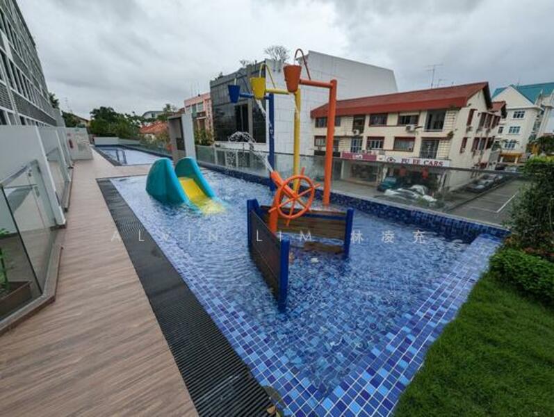 Sycamore Tree Apartment For Sale at S$ 1,450,000 | PropertyGuru Singapore - Pool