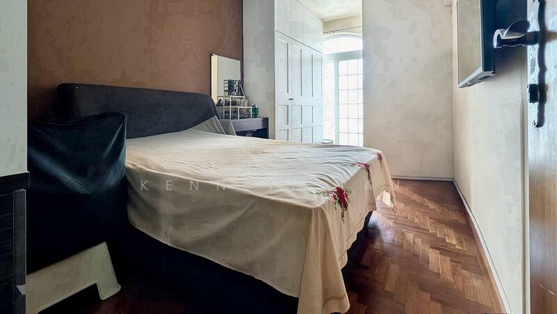 Rare Freehold Corner Terrace in Kembangan, Jalan Senang. Corner Terrace For Sale at S$ 6,500,000 | PropertyGuru Singapore - Bedroom