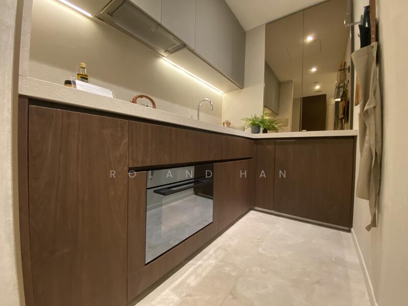 Newport Residences Apartment For Sale at S$ 2,648,000 | PropertyGuru Singapore - Kitchen