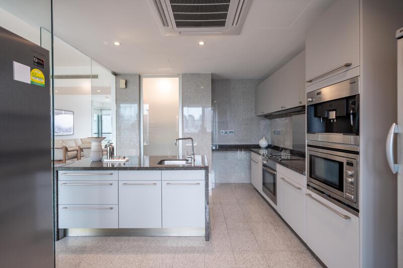 Draycott Eight Condominium For Sale at S$ 6,320,520 | PropertyGuru Singapore - Kitchen