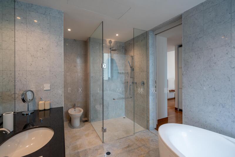 Draycott Eight Condominium For Sale at S$ 6,320,520 | PropertyGuru Singapore - Bathroom
