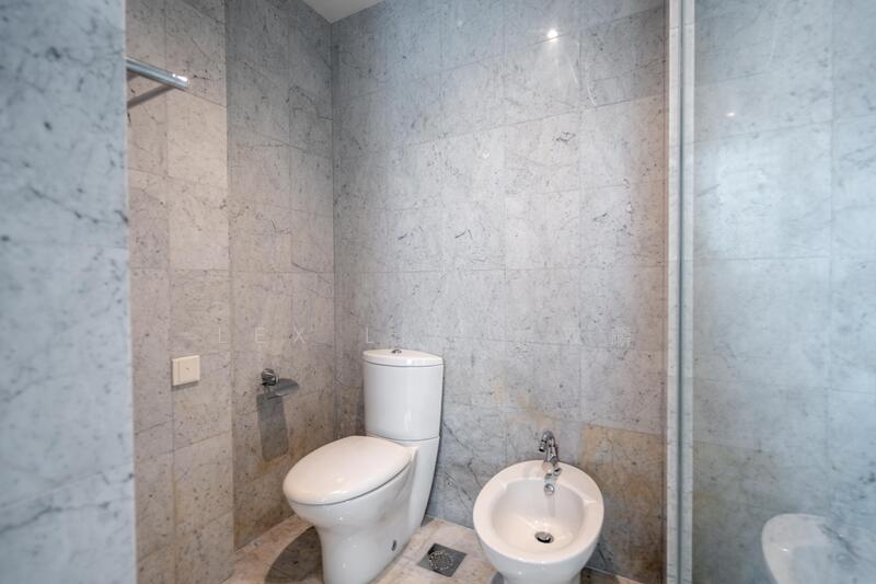 Draycott Eight Condominium For Sale at S$ 6,320,520 | PropertyGuru Singapore - Bathroom