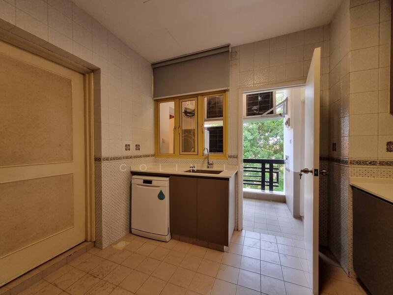 Orange Regency, 101 Fernhill Road, 4 Bedrooms, 2,433 sqft, Apartment For Rent, by Colin Lee, 500053372 - Kitchen - PropertyGuru.com.sg