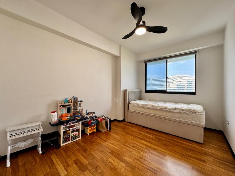 308A Punggol Walk HDB Flat For Sale at S$ 780,000 | PropertyGuru Singapore - Bedroom