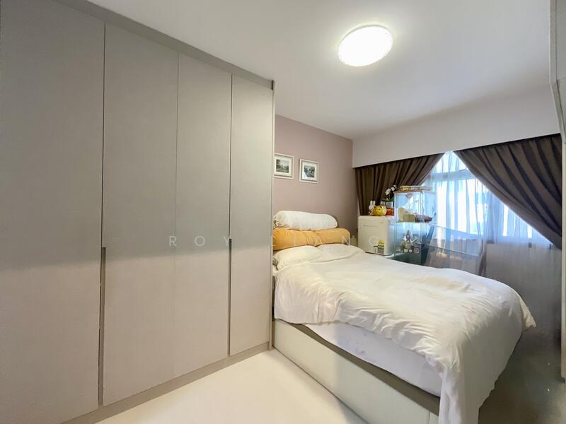 992A Buangkok Link HDB Flat For Sale at S$ 580,000 | PropertyGuru Singapore - Bedroom