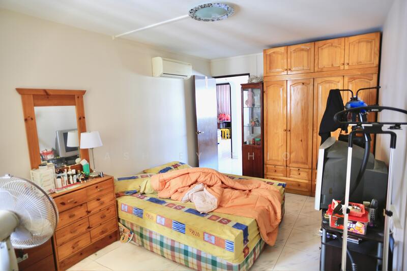 122 Bedok Reservoir Road HDB Flat For Sale at S$ 688,000 | PropertyGuru Singapore - Bedroom