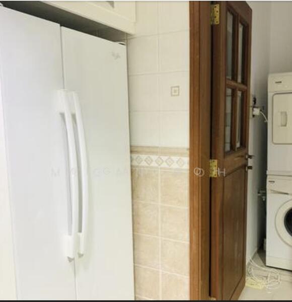 The Bayshore Condominium For Sale at S$ 1,420,000 | PropertyGuru Singapore - Kitchen