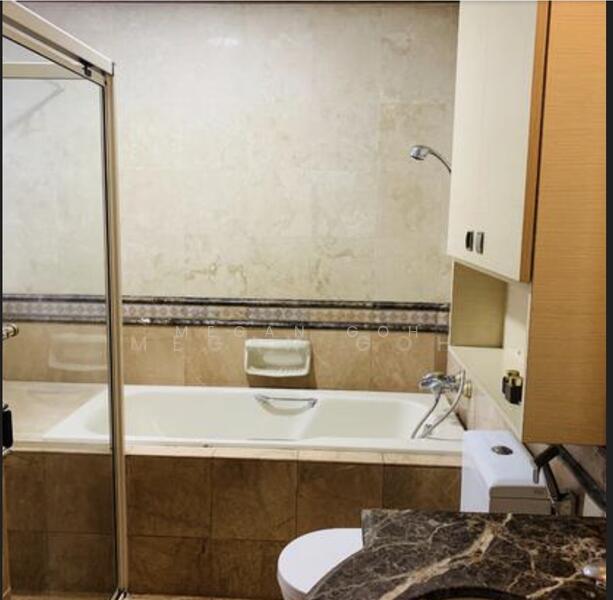 The Bayshore Condominium For Sale at S$ 1,420,000 | PropertyGuru Singapore - Bathroom