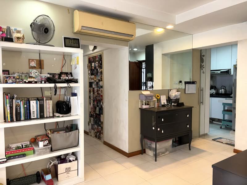 301A Punggol Central HDB Flat For Sale at S$ 680,000 | PropertyGuru Singapore - Living Room