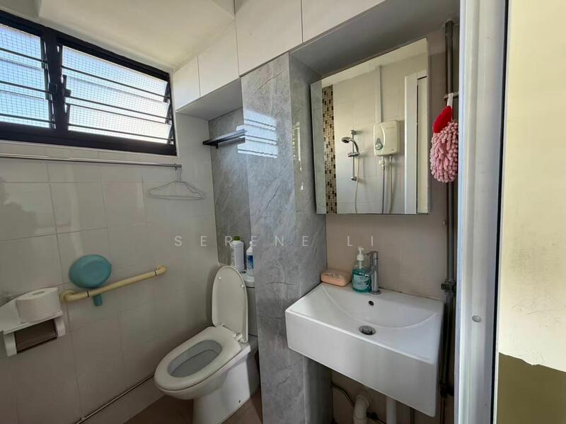 126 Ang Mo Kio Avenue 3, 126 Ang Mo Kio Avenue 3, Room Rental, 1,614 sqft, HDB Flat For Rent, by Serene Li, 500053427 - Bathroom - PropertyGuru.com.sg