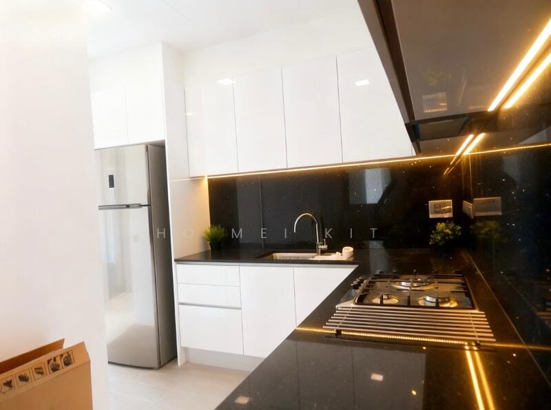 Kallang Riverside, 51 Kampong Bugis, 2 Bedrooms, 1,001 sqft, Condominium For Rent, by Ho Mei Kit, 500053442 - Kitchen - PropertyGuru.com.sg