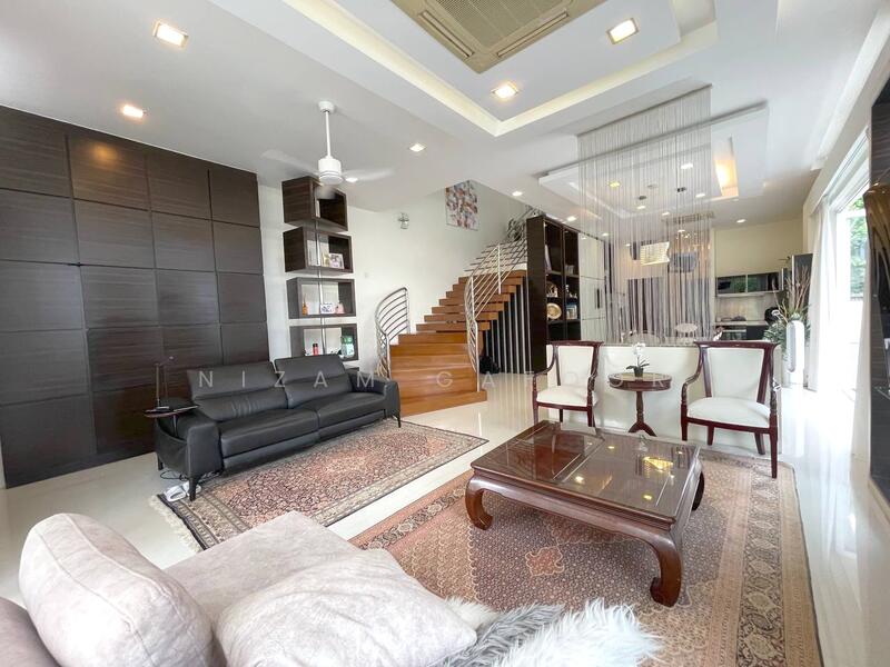 Nim Green Semi-Detached House For Sale at S$ 6,380,000 | PropertyGuru Singapore - Living Room