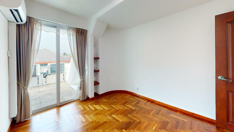 Pepys Hill Condo, 19 Pepys Road, 4 Bedrooms, 3,200 sqft, Condominium For Rent, by CD Sung, 500053486 - Balcony - PropertyGuru.com.sg