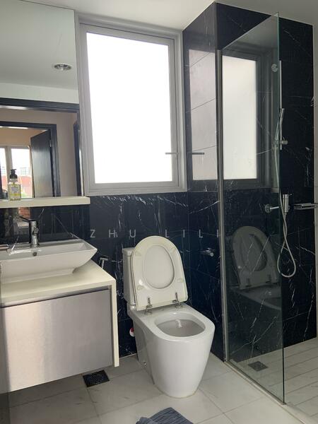 Euhabitat Condominium For Sale at S$ 1,480,000 | PropertyGuru Singapore - Bathroom