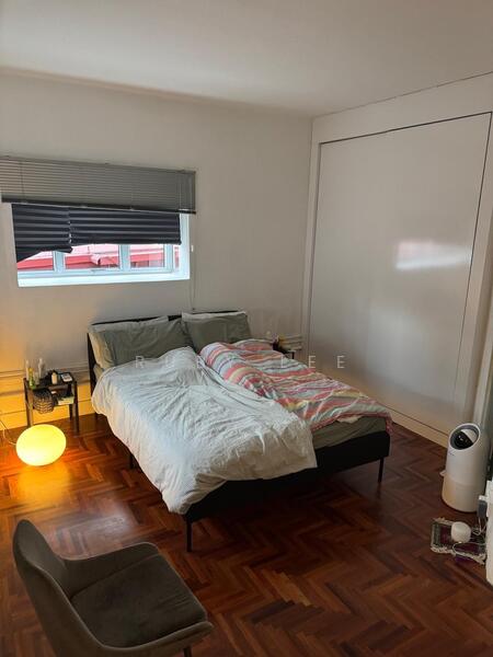 78 Moh Guan Terrace Walk-up Apartment For Sale at S$ 1,150,000 | PropertyGuru Singapore - Bedroom