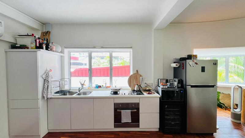 78 Moh Guan Terrace Walk-up Apartment For Sale at S$ 1,150,000 | PropertyGuru Singapore - Kitchen