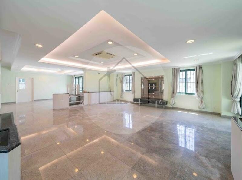 Detached House in Windsor Park, Windsor Park Road, 6 Bedrooms, 6,830 sqft, Detached House For Rent, by Timothy Tan, 500053513 - Living Room - PropertyGuru.com.sg