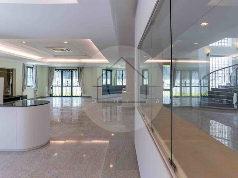 Detached House in Windsor Park, Windsor Park Road, 6 Bedrooms, 6,830 sqft, Detached House For Rent, by Timothy Tan, 500053513 - Living Room - PropertyGuru.com.sg