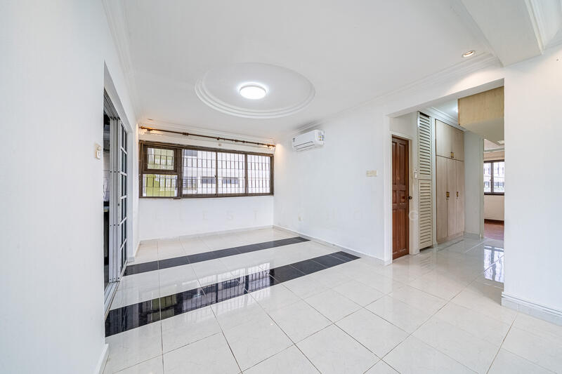 Braddell View Apartment For Sale at S$ 1,750,000 | PropertyGuru Singapore - Living Room