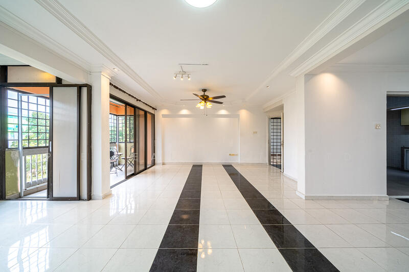 Braddell View Apartment For Sale at S$ 1,750,000 | PropertyGuru Singapore - Living Room