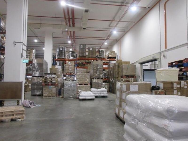 C.H.E.A.P Chin Bee factory (B2), approx 5.5% rental yield, Boon Lay / Jurong / Tuas, 88,034 sqft, Factory / Workshop (B2) For Sale, by Shannon Wong, 500053544 - Warehouse area - CommercialGuru.com.sg
