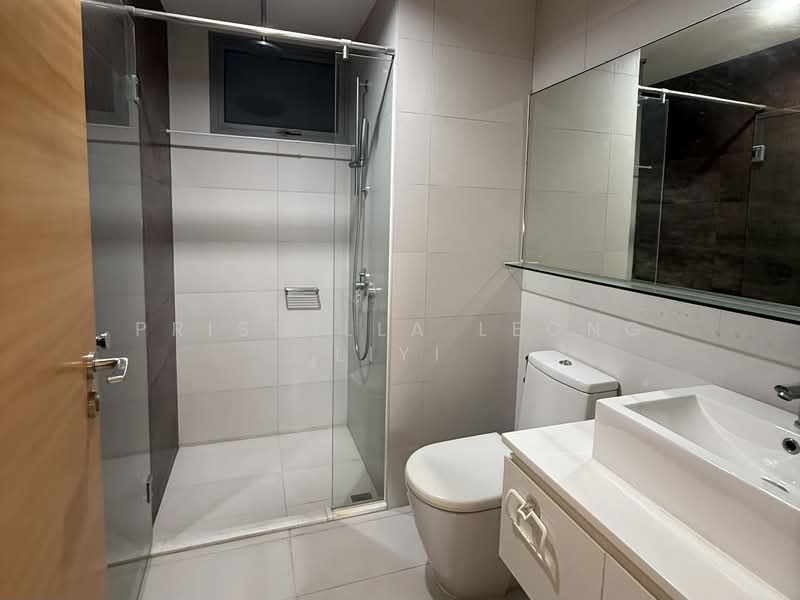 Centro Residences, 59 Ang Mo Kio Avenue 8, 2 Bedrooms, 883 sqft, Condominium For Sale, by PRISCILLA LEONG LIYI, 500053552 - Bathroom - PropertyGuru.com.sg