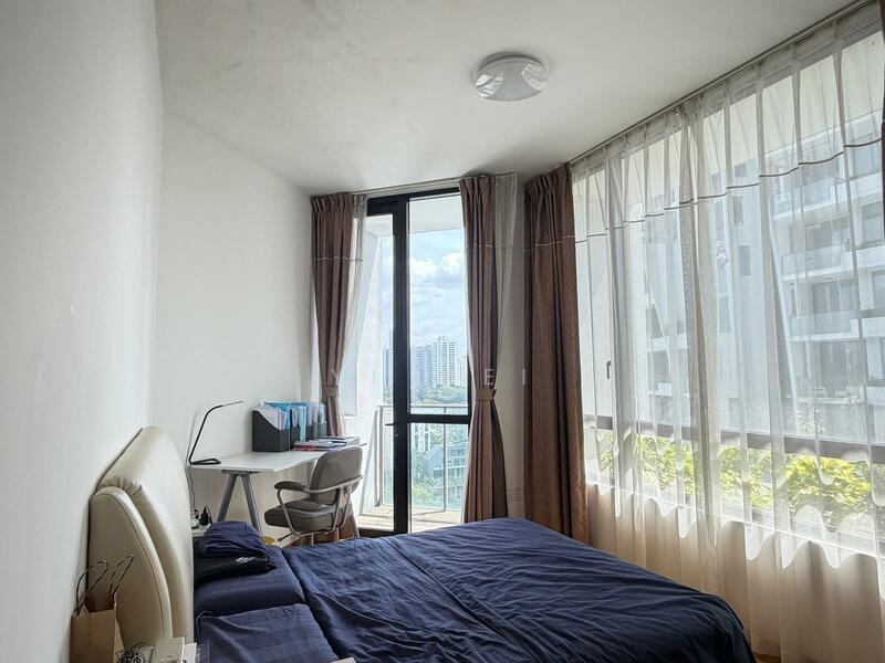 The Crest Condominium For Sale at S$ 2,680,000 | PropertyGuru Singapore - Bedroom