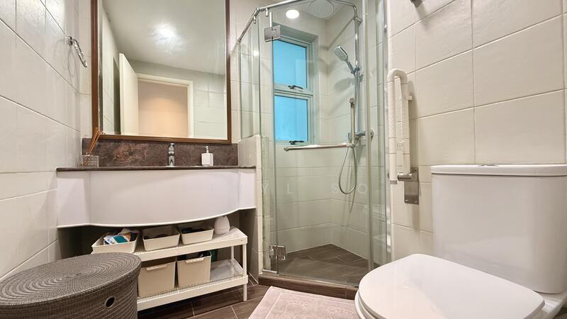 Common Bedroom 2 Attached Bathroom