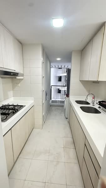 The Quartz, 51 Compassvale Bow, 3 Bedrooms, 1,130 sqft, Condominium For Rent, by Cheryl Tan, 500053568 - Kitchen - PropertyGuru.com.sg