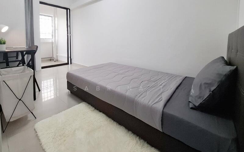 Ivory Heights, 120 Jurong East Street 13, Room Rental, 150 sqft, Condominium For Rent, by Sabrina T, 500053608 - Common PRS2 $1400 - PropertyGuru.com.sg