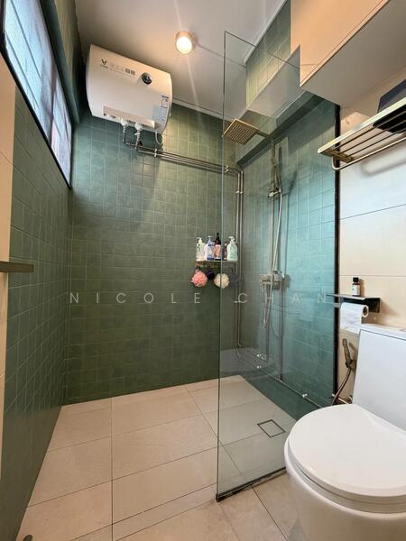 108 Potong Pasir Avenue 1 HDB Flat For Sale at S$ 920,000 | PropertyGuru Singapore - Bathroom