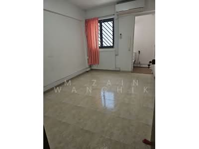 For Sale - 445 Tampines Street 42