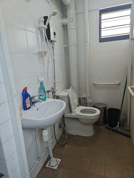 445 Tampines Street 42 HDB Flat For Sale at S$ 458,000 | PropertyGuru Singapore