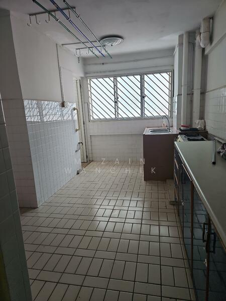 445 Tampines Street 42 HDB Flat For Sale at S$ 458,000 | PropertyGuru Singapore