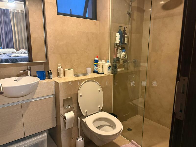 Montebleu Condominium For Sale at S$ 1,680,000 | PropertyGuru Singapore - Bathroom