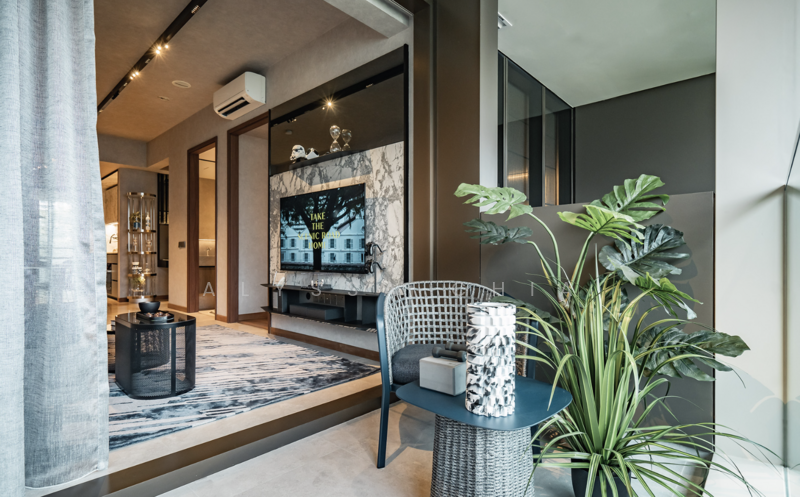 ⭐️ 1km Nan Hua Primary School Undervalue 4 bed Condominium For Sale at S$ 2,600,000 | PropertyGuru Singapore - Living Room