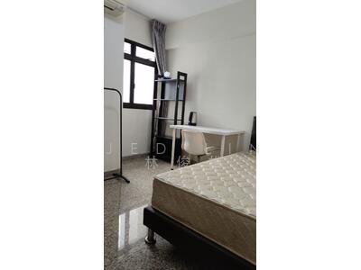 For Rent - 657B Jurong West Street 65