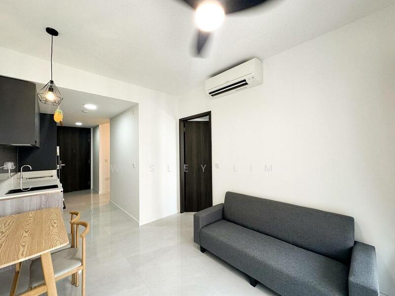 Riverfront Residences Condominium For Sale at S$ 899,999 | PropertyGuru Singapore - Living Room