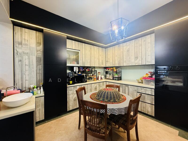 551 Pasir Ris Street 51 HDB Flat For Sale at S$ 720,000 | PropertyGuru Singapore - Kitchen