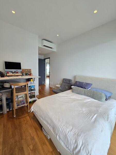 The Oceanfront @ Sentosa Cove Condominium For Sale at S$ 4,500,000 | PropertyGuru Singapore - Bedroom