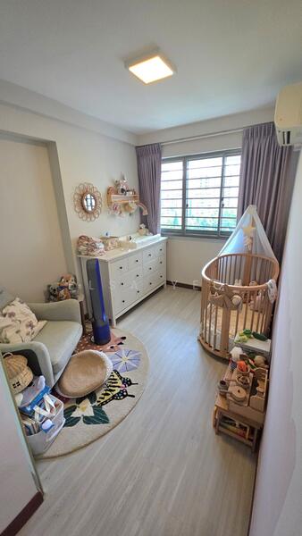 678C Punggol Drive HDB Flat For Sale at S$ 950,000 | PropertyGuru Singapore - Bedroom