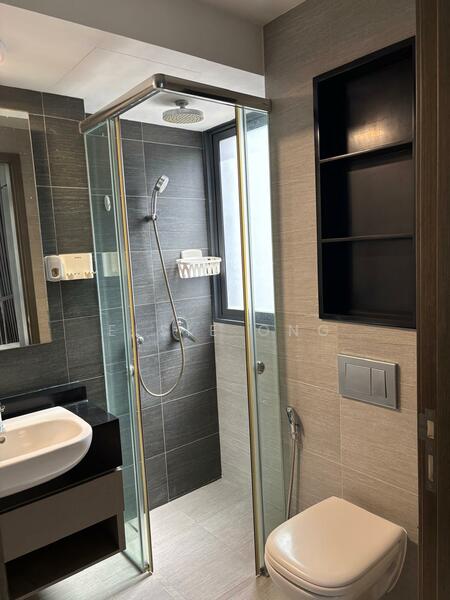 Liv on Wilkie, Wilkie Terrace, 1 Bedroom, 350 sqft, Apartment For Rent, by Elsie Ong, 500053694 - Bathroom - PropertyGuru.com.sg