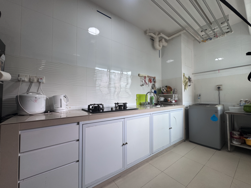439A Bukit Batok West Avenue 8, 439A Bukit Batok West Avenue 8, 1 Bedroom, 516 sqft, HDB Flat For Rent, by Edmund Chang, 500053710 - Kitchen - PropertyGuru.com.sg