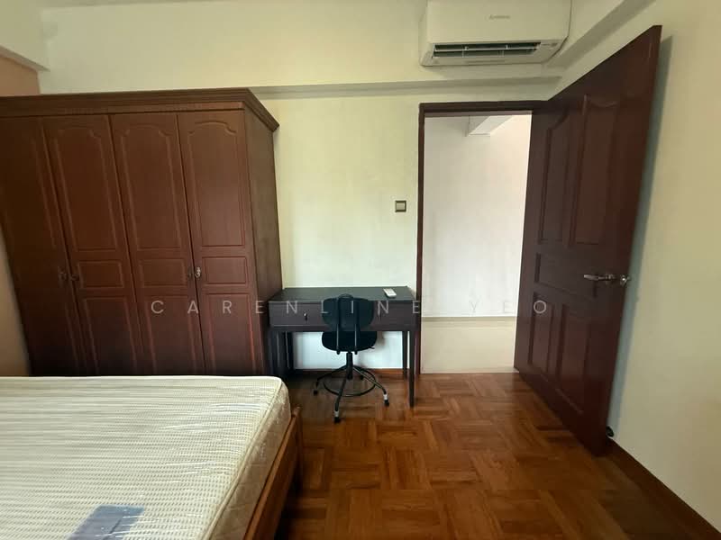 *Thomson Imperials near MRT, Super mark, Fully or Partial furnishes, immediate*, , 4 Bedrooms, 2,210 sqft, Condominium For Rent, by Carenline Yeo, 500053713 - Bedroom - PropertyGuru.com.sg
