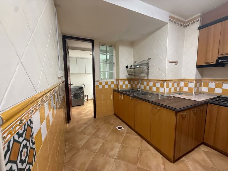 *Thomson Imperials near MRT, Super mark, Fully or Partial furnishes, immediate*, , 4 Bedrooms, 2,210 sqft, Condominium For Rent, by Carenline Yeo, 500053713 - Kitchen - PropertyGuru.com.sg