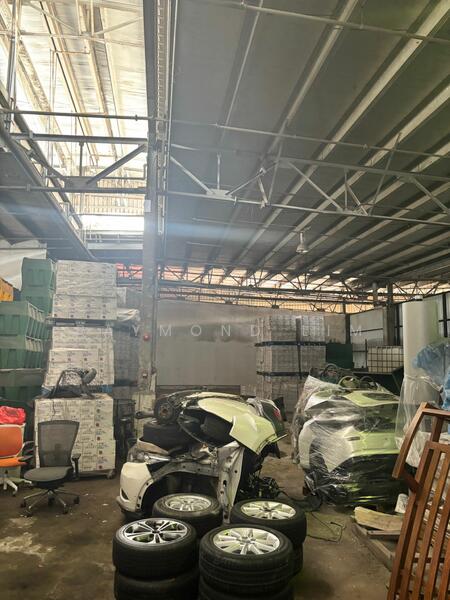 Penjuru Road | Ground Floor | B2 Storage | High Ceiling, , 4,000 sqft, Factory / Workshop (B2) For Rent, by Raymond Lim, 500053723 - Interior - CommercialGuru.com.sg