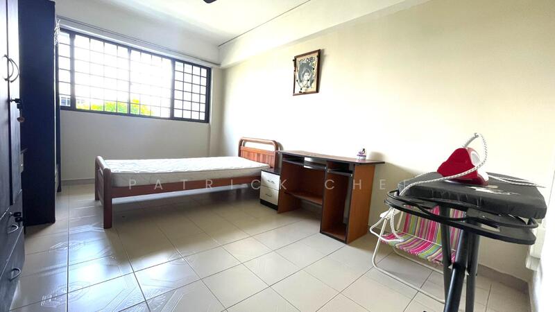 159 Yishun Street 11 HDB Flat For Sale at S$ 658,000 | PropertyGuru Singapore - Bedroom