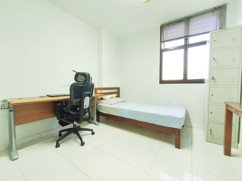 For Sale - 341 Sembawang Close